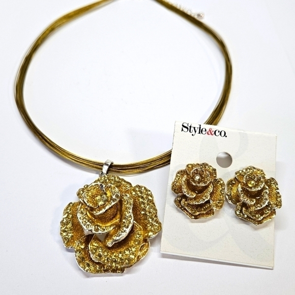 NEW Style & Co. Gold-Tone Retro Rhinestone Rose Flower Necklace & Clip Earrings - Picture 7 of 7